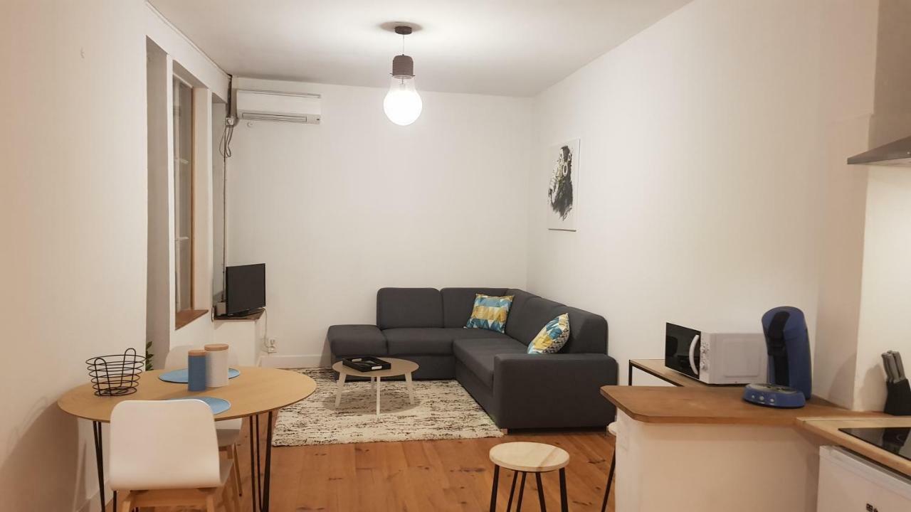 كاسْتْرْ Appartement Avec Cour ★ Spacieux ★ Hyper Centre المظهر الخارجي الصورة