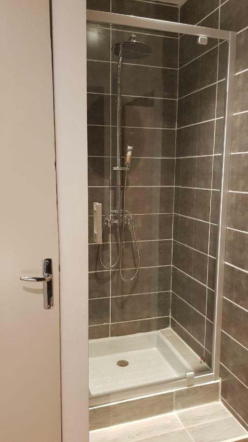 كاسْتْرْ Appartement Avec Cour ★ Spacieux ★ Hyper Centre المظهر الخارجي الصورة